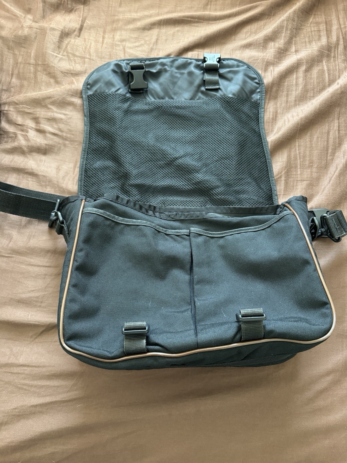 Pendleton Bag W/Shoulder Strap Brown Leather 82%W… - image 5