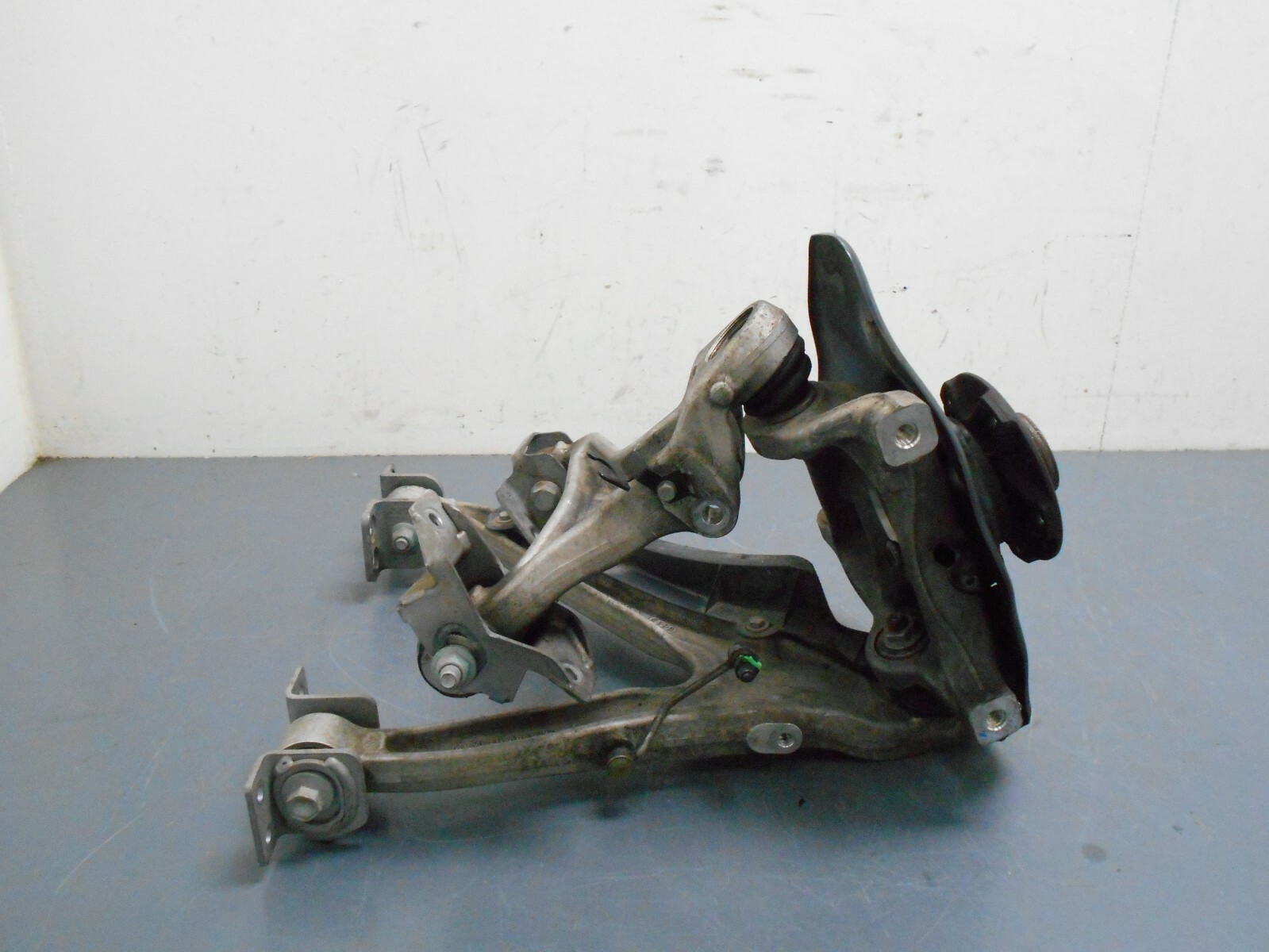 2014 11 12 13 14 Audi R8 V10 Right Front Hub Knuckle Control Arms #01602 i1