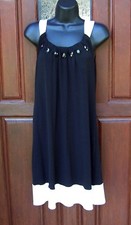 EN FOCUS STUDIO LITTLE BLACK DRESS SZ 10 STONE ACCENTED NECKLINE WHITE TRIM NWOT