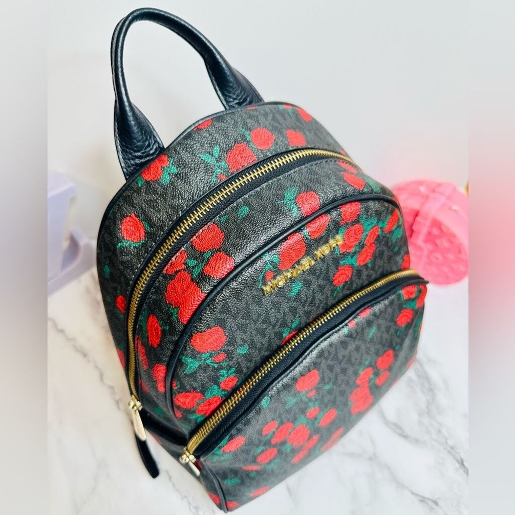 Michael Kors ABBEY medium floral backpack Michael Kors Abbey Logo Signature Rose Print Backpack Rare  main image 4