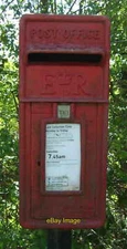 Photo 6x4 Close up, Elizabeth II postbox on The Street, Mill Corner Brett c2017