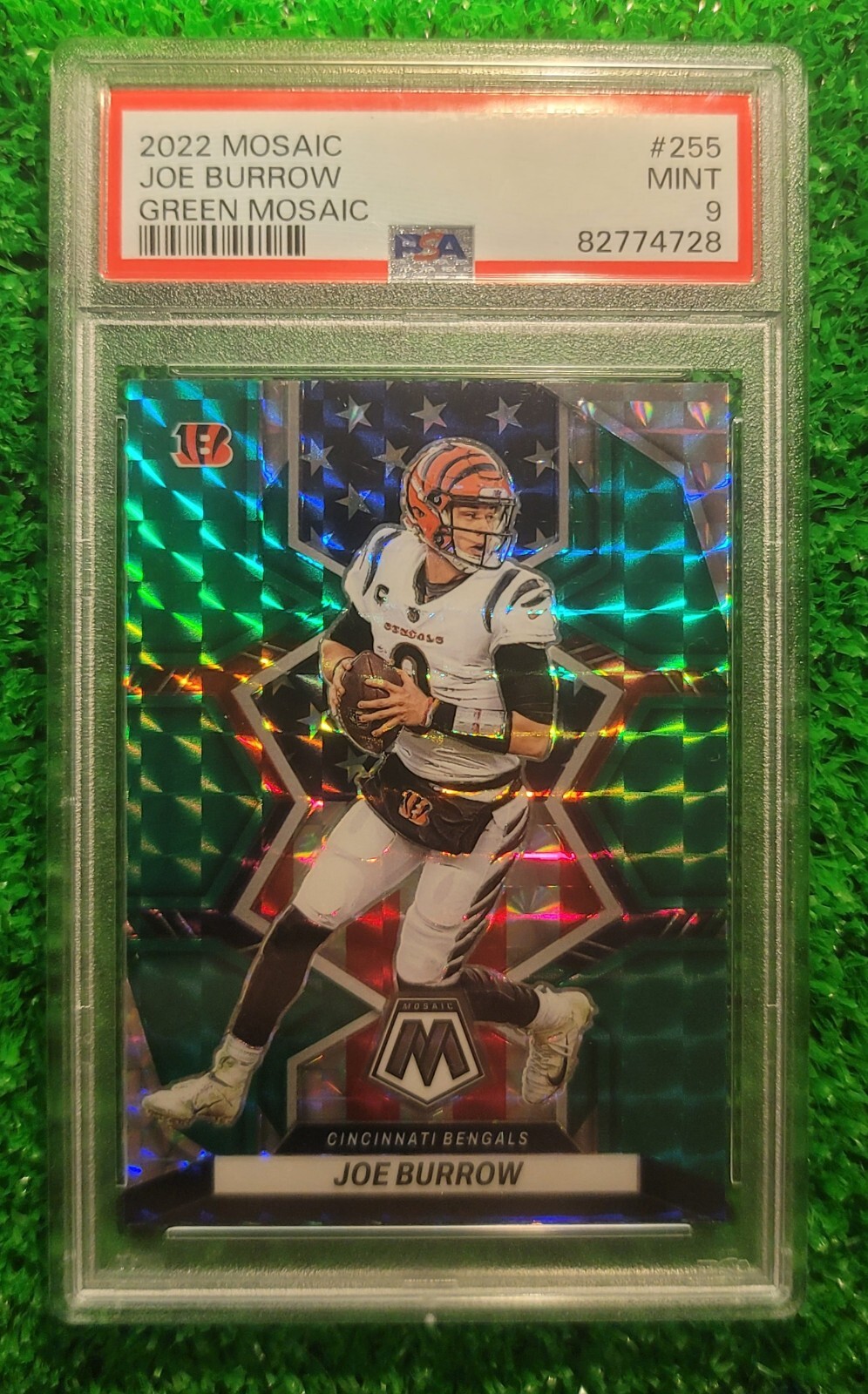 2022 Panini Mosaic JOE BURROW #39 GREEN MOSAIC PSA 9 MINT Cincinnati Bengals