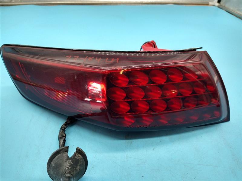 2005 - 2008 Infiniti FX35 Driver Quarter Lamp OEM 26555CL025