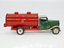 TRIANG MINIC LINES BROS 1947 TINPLATE CLOCKWORK 15M PETROL TANK LORRY NO KEY