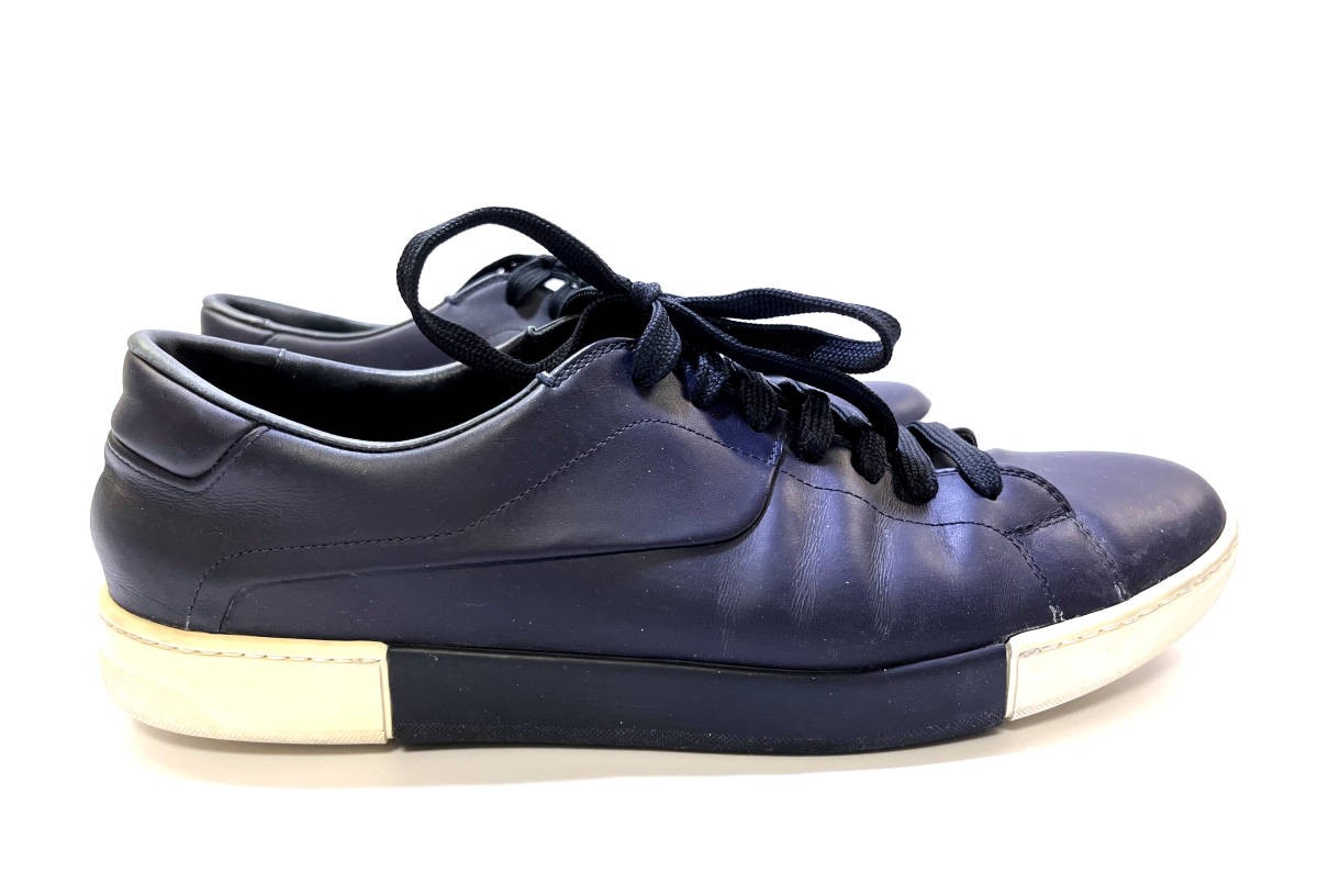 Prada Men's Low-Cut Sneakers – Stylish & Comfortable