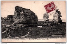 17 VALLIERES - set of islands rocks.