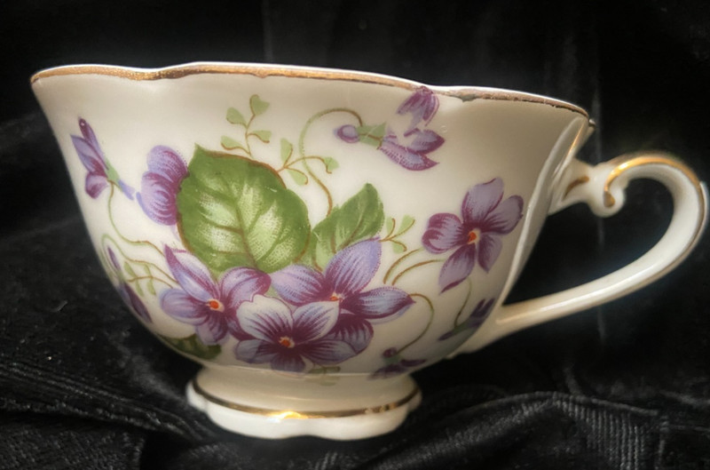 Lefton China Hand Painted Tea Cup Scalloped Edges Purple Violet Gold Trim