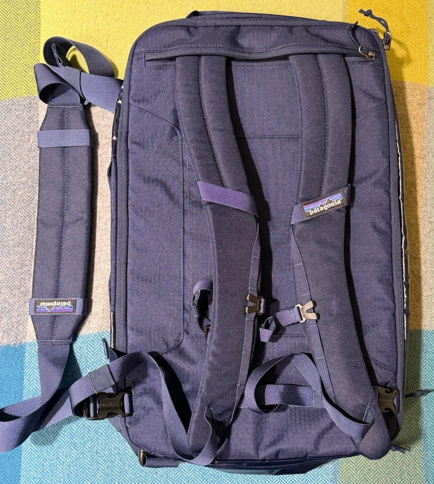 Patagonia Black Hole Mini MLC Bag Classic Navy STY49265FA19 - Image 3 of 4