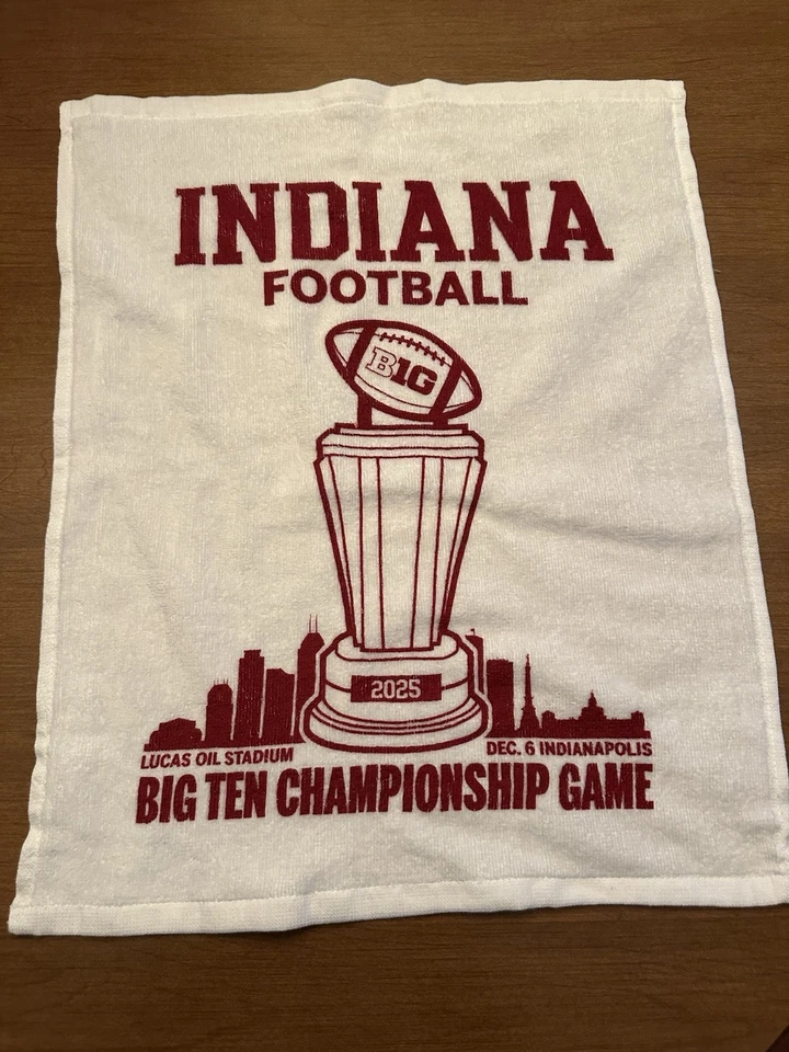 Indiana Football Big 10 Championship Rally Toalla Lucas Oil Stadium Hoosiers Foto 2 de 3