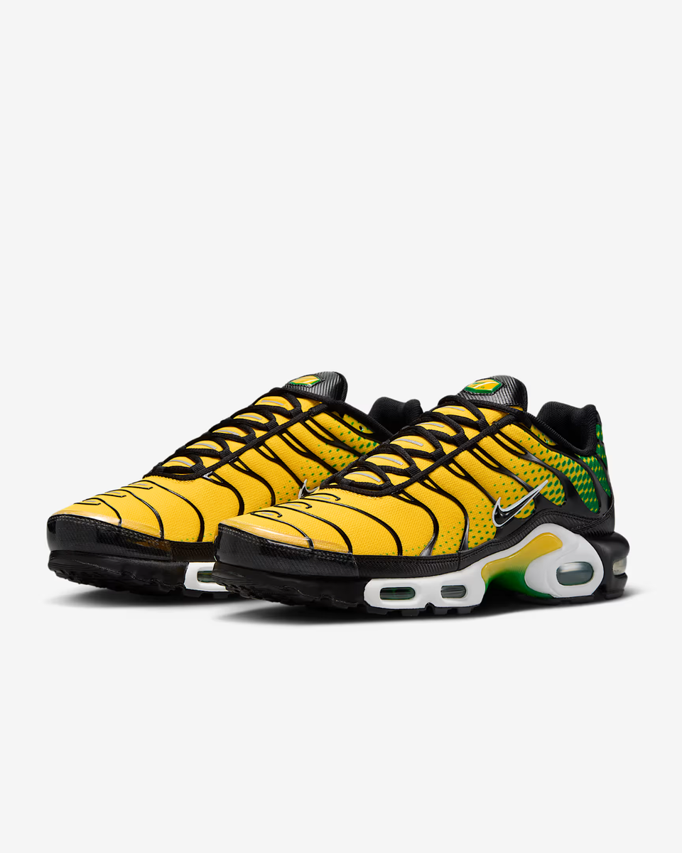 Nike Air Max Plus Men's Shoes in Varsity Maize/Pine Green/White/Black