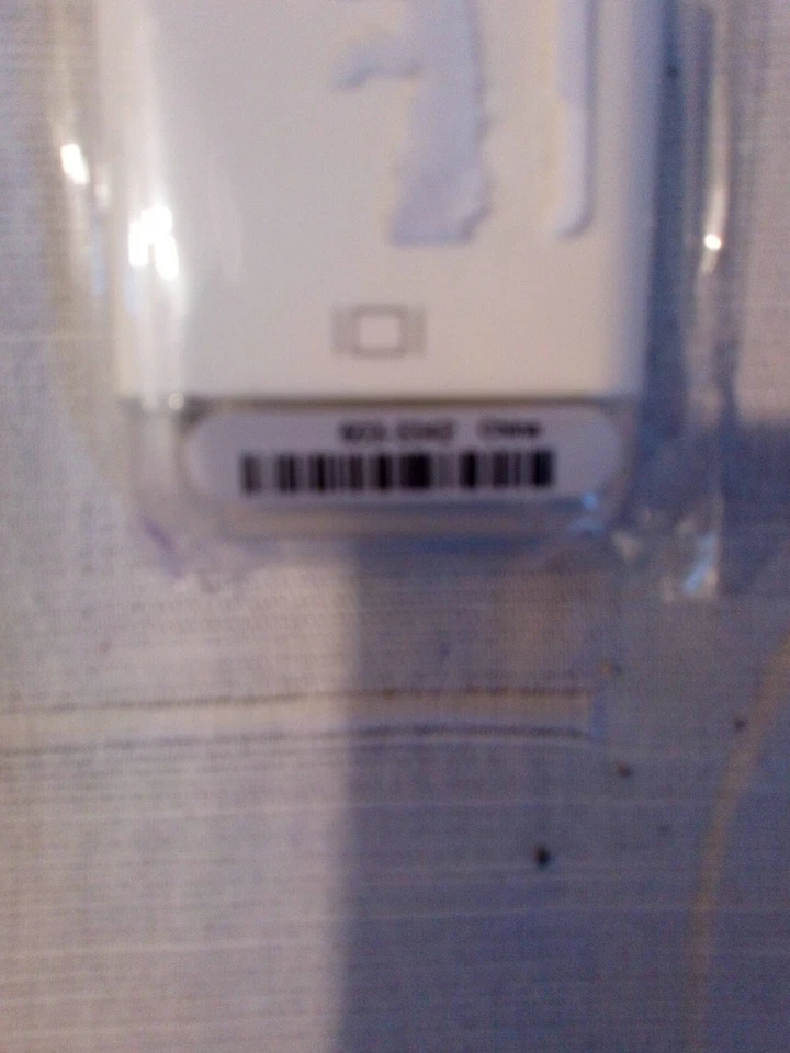 Apple 603-3342 DVI Male To VGA Female Video Display Adapter Cable:Ref:CD_2 - Image 3 of 4