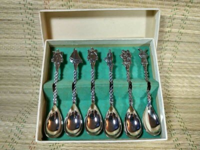 Boxed Set Of 6 Vintage Decorative Collectable Dutch Espresso