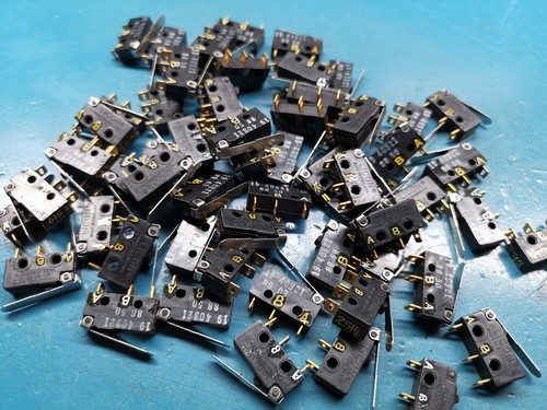 62pcs Micro Lever Switch Licon Made In UK