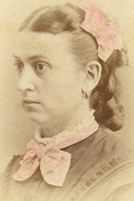 WOMAN IN PROFILE, WEAK CHIN, BIG EYES. TINTED CDV. TRENTON, N.J.