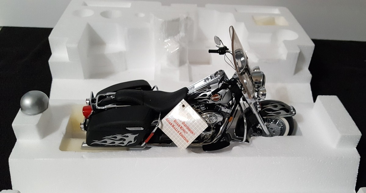 Franklin Mint 1/10 Scale Harley-Davidson Road King Road Rally