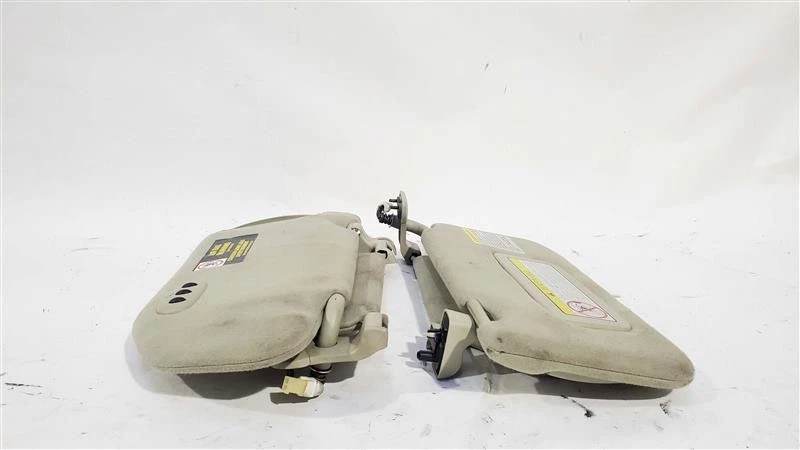 Par de parasoles OEM 2003 2004 2005 Infiniti Q45 Foto 3 de 4