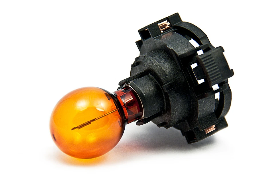 BMW Genuine Bulb Yellow PY24W Fits E90 LCI E91 LCI F80 F80 LCI F32 07119905468