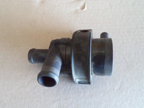 VW Golf Plus  Wasserpumpe Pumpe Kühlmittelpumpe Wasser 1K096556 F 73tkm