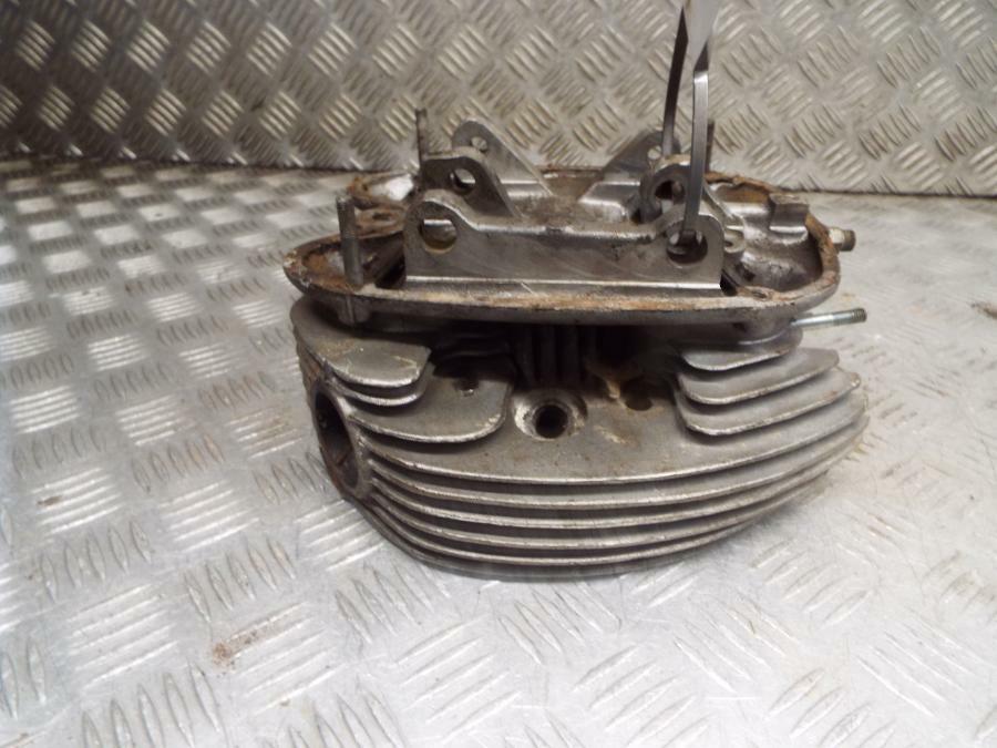 BSA A65 Thunderbolt 1960s 60s Engine Cylinder Head & Valves eBay