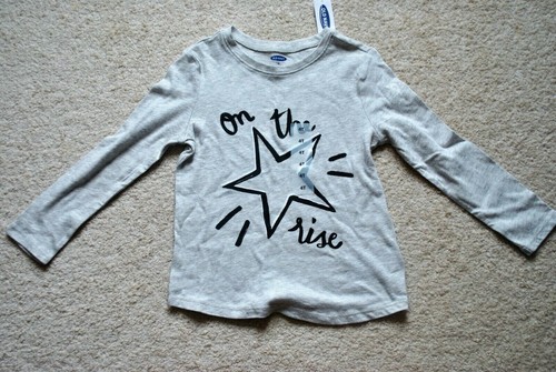 Old Navy Girls' Gray Star Long Sleeves T-Shirt - Size 4T