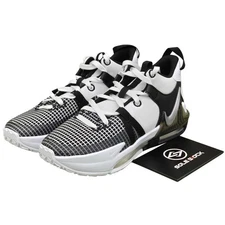 Nike LeBron Witness 7 GS 'White Black' DQ8650-100 Size