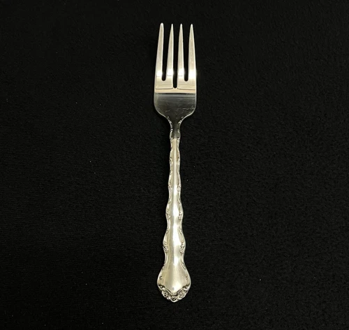 40.4g "Tara" by Reed & Barton Sterling Silver Salad Fork 6 1/2"