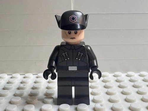 LEGO Star Wars Minifigure SW0870 First Order Officer Lieutenant Captain