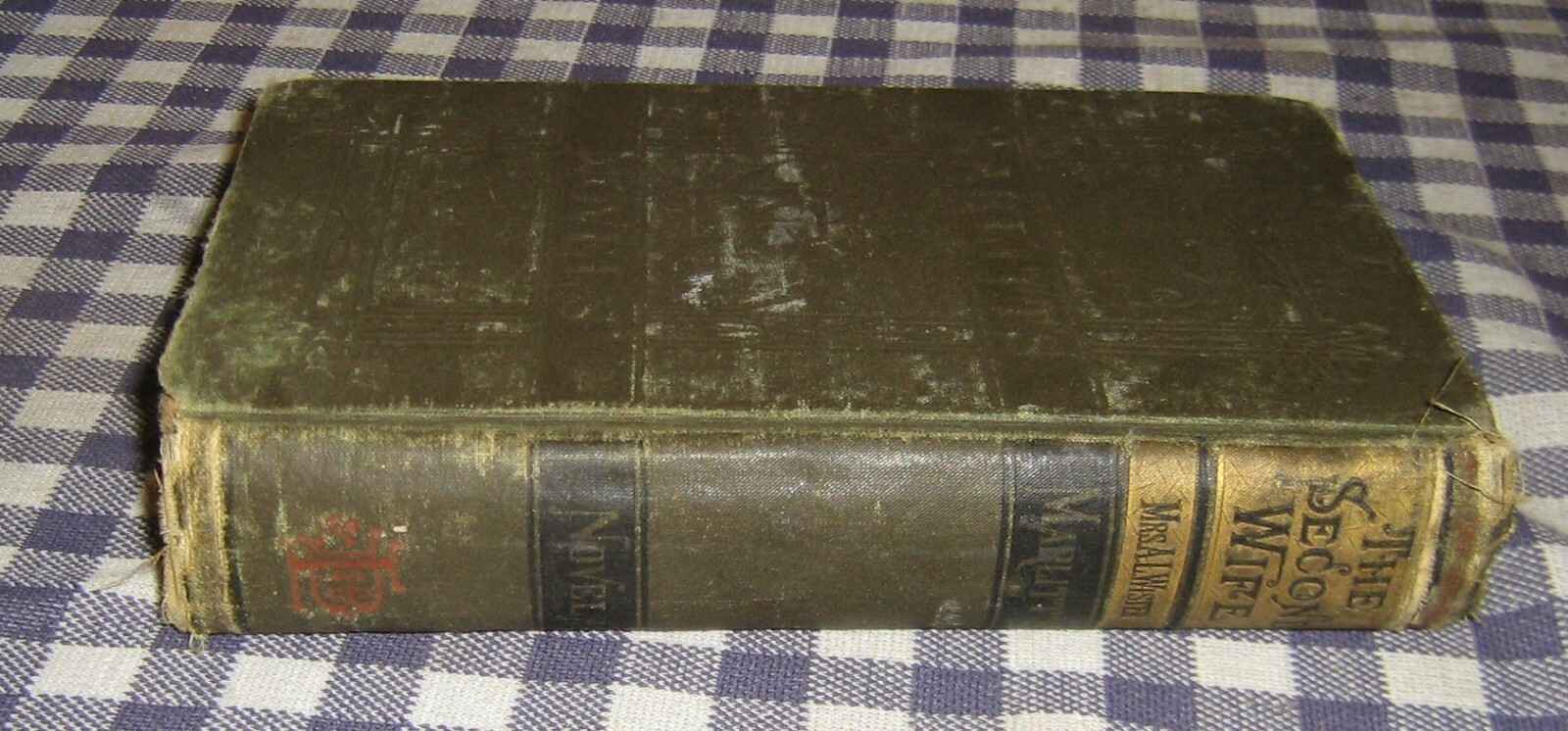 Picture 2 of 9