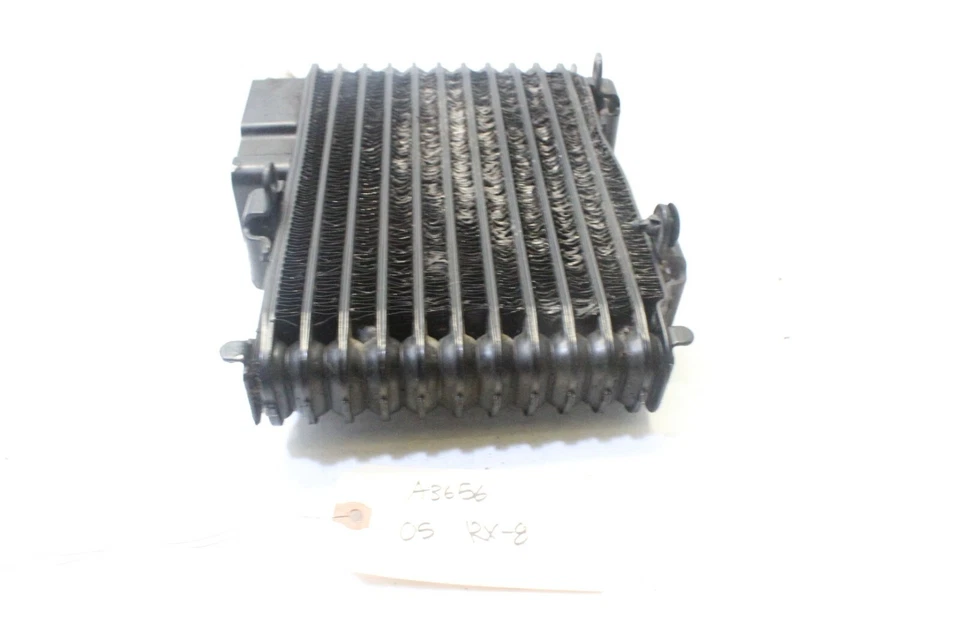 2005 MAZDA RX-8 LH СО СТОРОНЫ ВОДИТЕЛЯ ВСПОМОГАТЕЛЬНЫЙ ОХЛАДИТЕЛЬ МАСЛА ДВИГАТЕЛЯ РАДИАТОР A3656 - Изображение 4 из 4