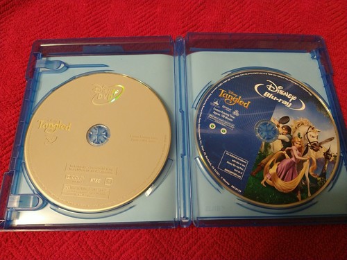 Tangled (Blu-ray/DVD, 2011, 2-Disc Set) - Picture 3 of 3