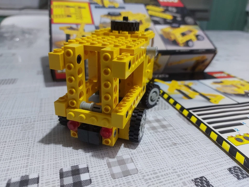 LEGO Technic 8020 Universal Building Set, foto 4 di 5