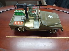 Vintage TN tin Army Jeep Battery Operated Mystery Action Made In Japan Tin...