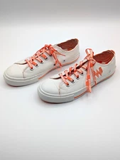 Whataburger White Canvas Sneaker Men’s Size 5/Women’s Size 7.5 US shoes white