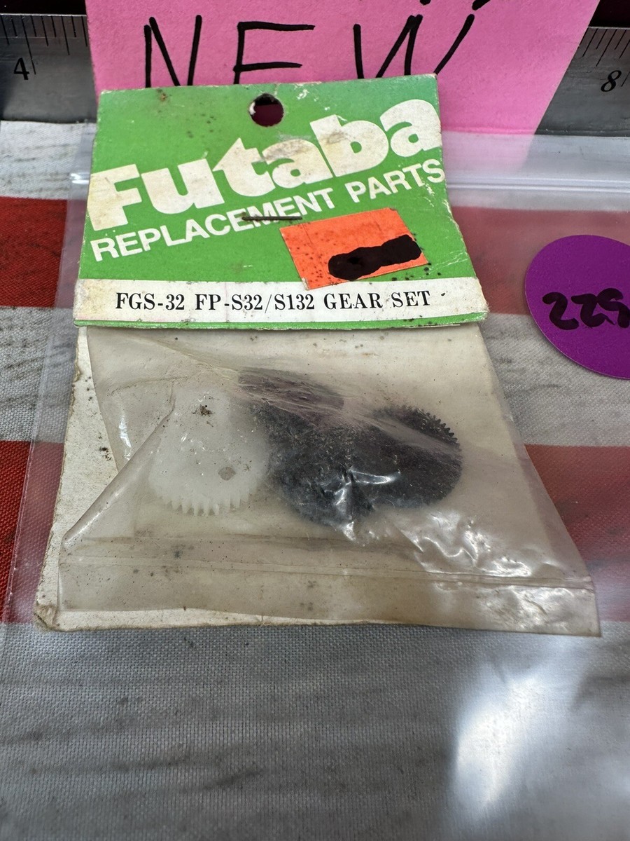 Futaba FGS-32H FP-S32H / S132H Gear Set for: SERVO -NEW- | eBay