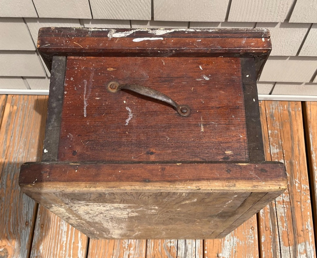 Vintage Wood Foot Locker Carpenter's Toolbox Chest Trunk