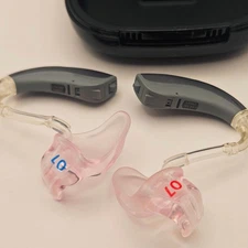 Widex hear aid BTE 2x case good condition hear aids