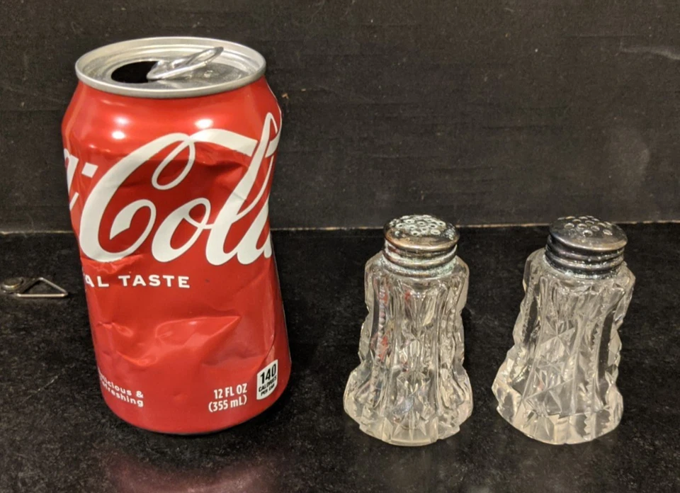 Vintage Pair 3" EAPG Zipper Cut Glass Salt & Pepper Shakers - Image 3 of 4