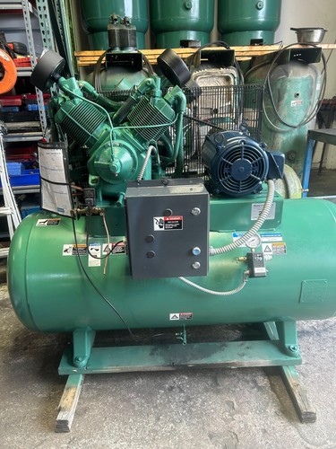 REFURBISHED CHAMPION VR10-12 (R30) HORIZONTAL 120 GAL