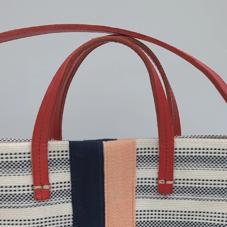 Clare V. Simple 托特包帆布手提包条纹海军蓝红色棕褐色皮革编织二手状况完好 — 第 2/4 张图片