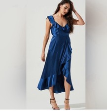 Astr The Label Wilshire Midi Dress Women's Navy XS New W/Out Tags. Retails $185