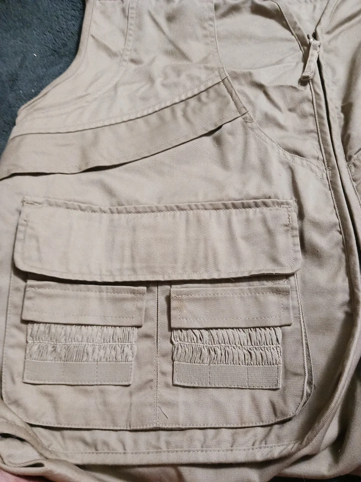 Master Sportsman Hunting Tan Vest Size XL Ammo Loops Pockets Utility Fishing - Image 4 of 4