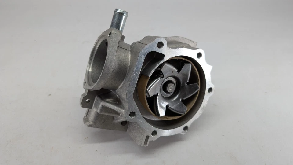 Bomba de agua del motor Driveworks / Cardone 57-1308 remanufacturada Foto 2 de 4