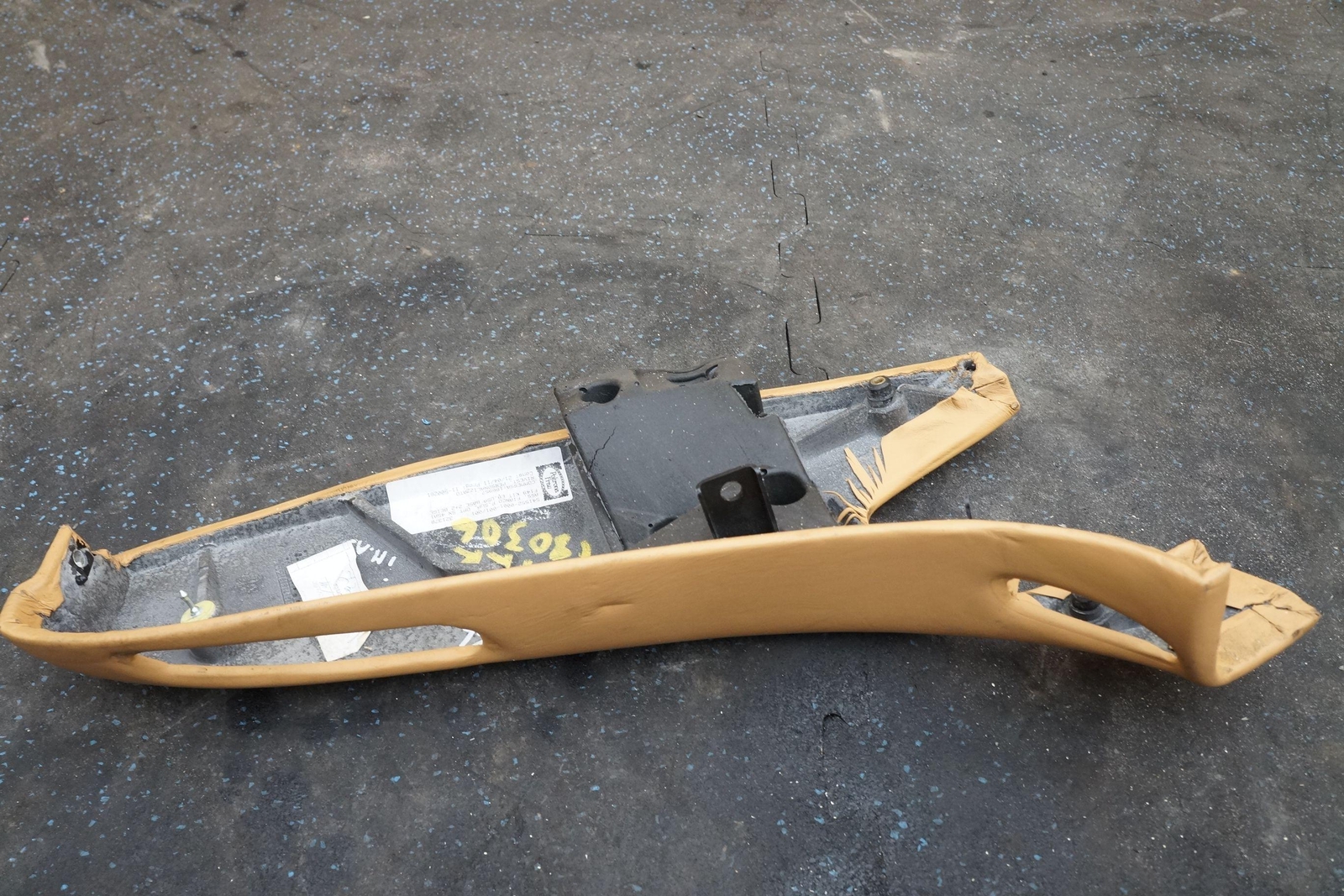 Rear Left Upper Quarter Trim Panel Molding 81423600 Ferrari California 2011