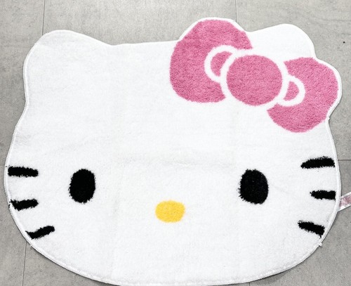Hello Kitty Shaped Plush Floor Mat/Rug {24.8”x29.53”} *Primark*-NEW - 第 1/9 張圖片
