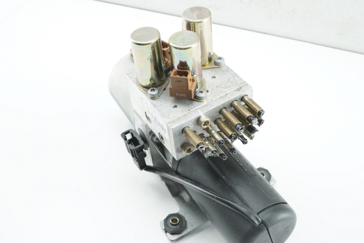 117クーペ フローリアン PA95 昭和53年 純正部品 マスターシリンダ