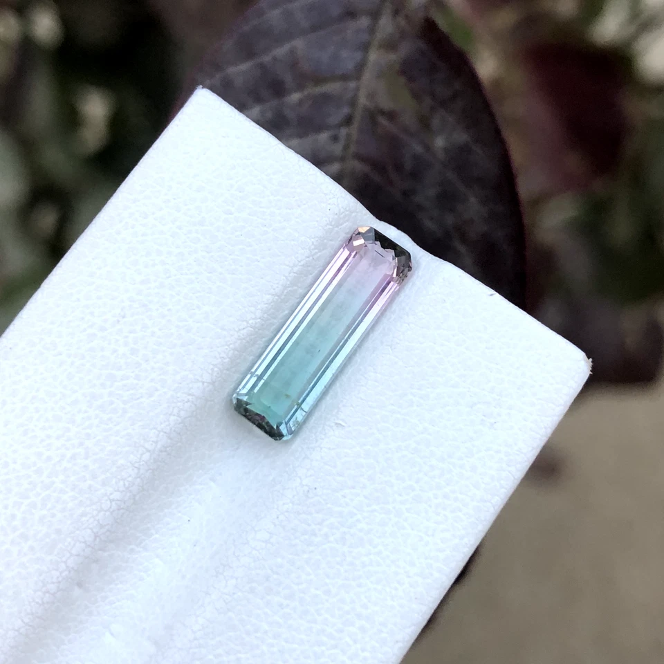 Magnificent Bi Color Tourmaline Gemstone 2.70 carat from Afghanistan - Image 2 of 4