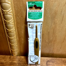 Clover Soft Touch Crochet Hook Size F, 4.0 mm, NIP, Made in Japan