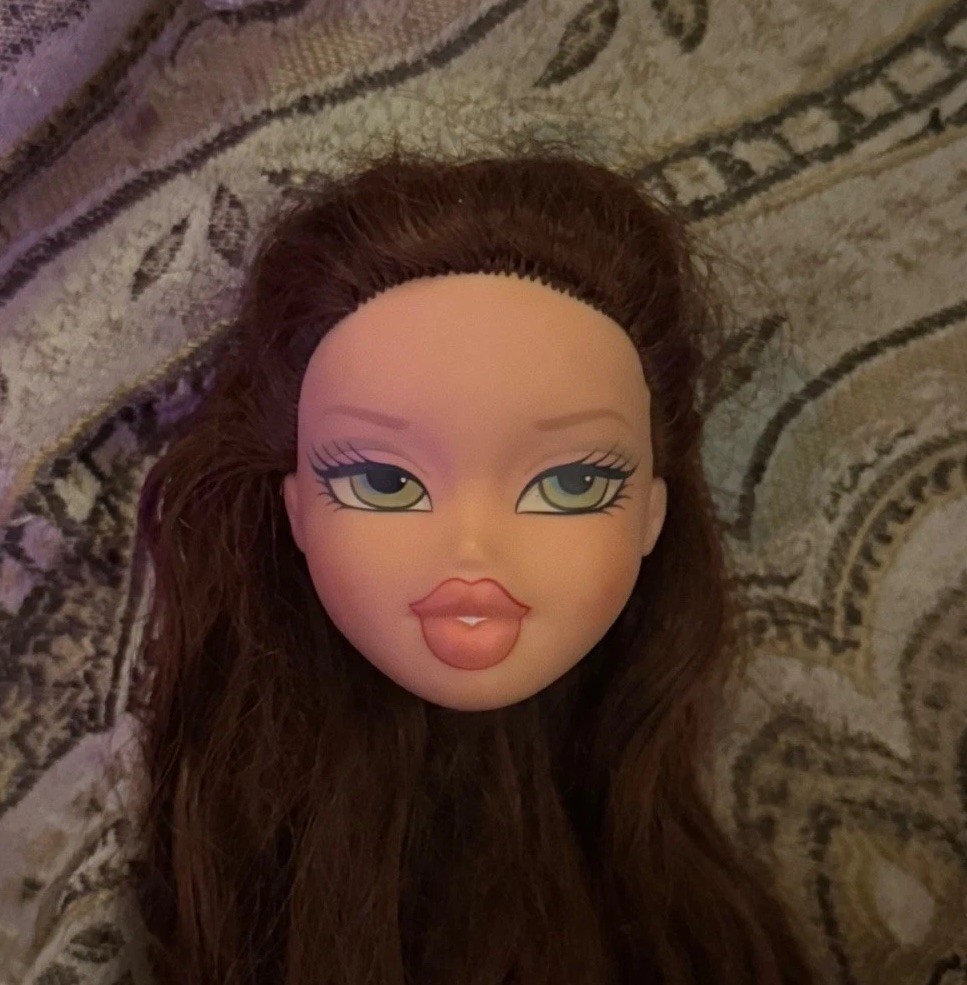 Bratz Class Phoebe Doll Head