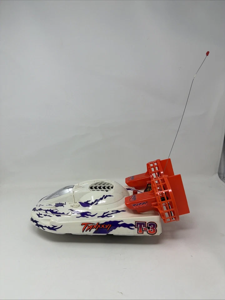 VINTAGE TYCO 9.6v TYPHOON T-3 HOVERCRAFT RC 49MHz No Remote - Image 2 of 4