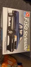 AMT 1997 Ford F-150 Styleside Pickup Model Kit 1/25 Scale Open Box (Complete)
